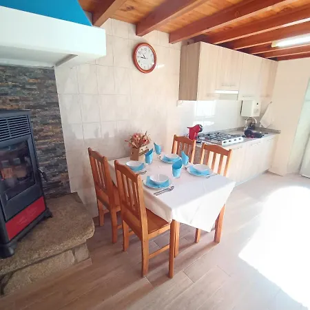 Casa Do Cucharro En Playa De Soesto, Holiday home *